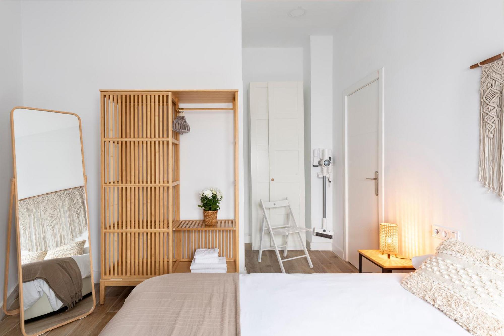 Calma Muralla House-Two Bedrooms & Two Bathrooms Севиля Екстериор снимка