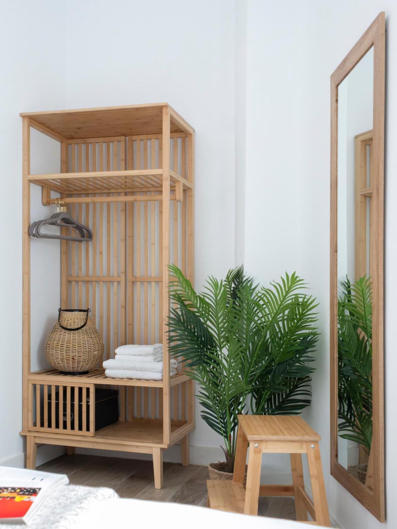 Calma Muralla House-Two Bedrooms & Two Bathrooms Севиля Екстериор снимка